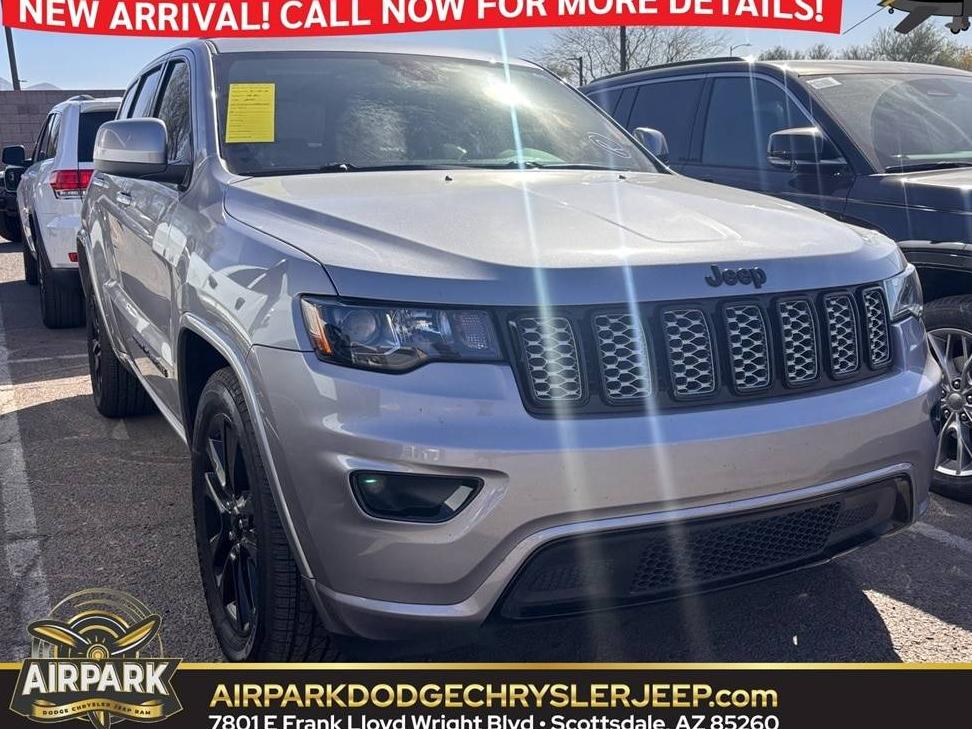 JEEP GRAND CHEROKEE 2018 1C4RJEAG5JC511782 image